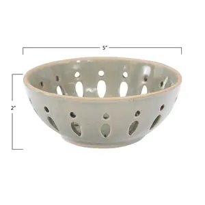 Stoneware berry bowl