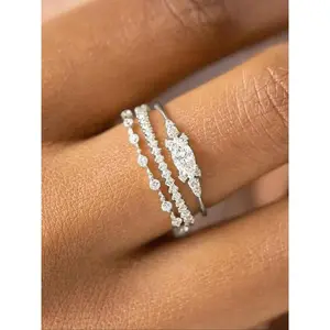 Fashionable rhinestone-decorated ring, elegant women’s engagement ring, casual party engagement ring, everyday outfit accessory, fashionable all-match exquisite jewelry, birthday gift GARMENTARY