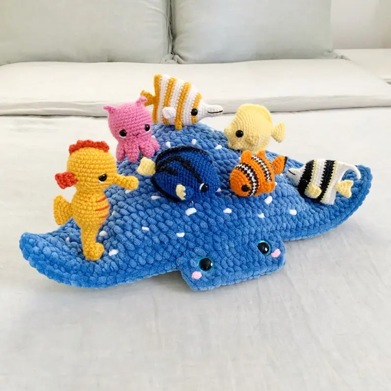 Crochet Mega Ray and 7 Sea Friends - ray, angelfish, blue tang, butterfly fish, clownfish, octopus, seahorse, yellow tang