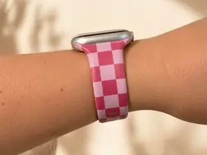 Pink Checkered Watch Band – Cute Checkerboard Silicone Strap – Soft & Comfortable