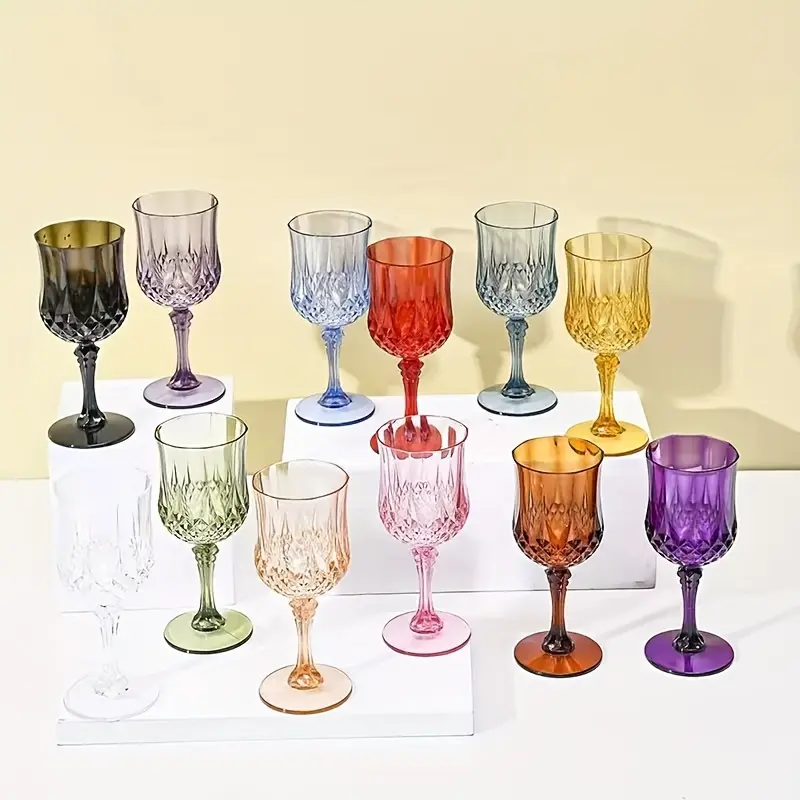 of 12 Or 24 Colorful Vintage-Style Plastic Wine Glasses, Perfect for Parties. These Shatterproof Goblets Are Ideal for Weddings, Events, And Decorations. They Feature a Classic Design, Are Lightweight, And Can Be Reused