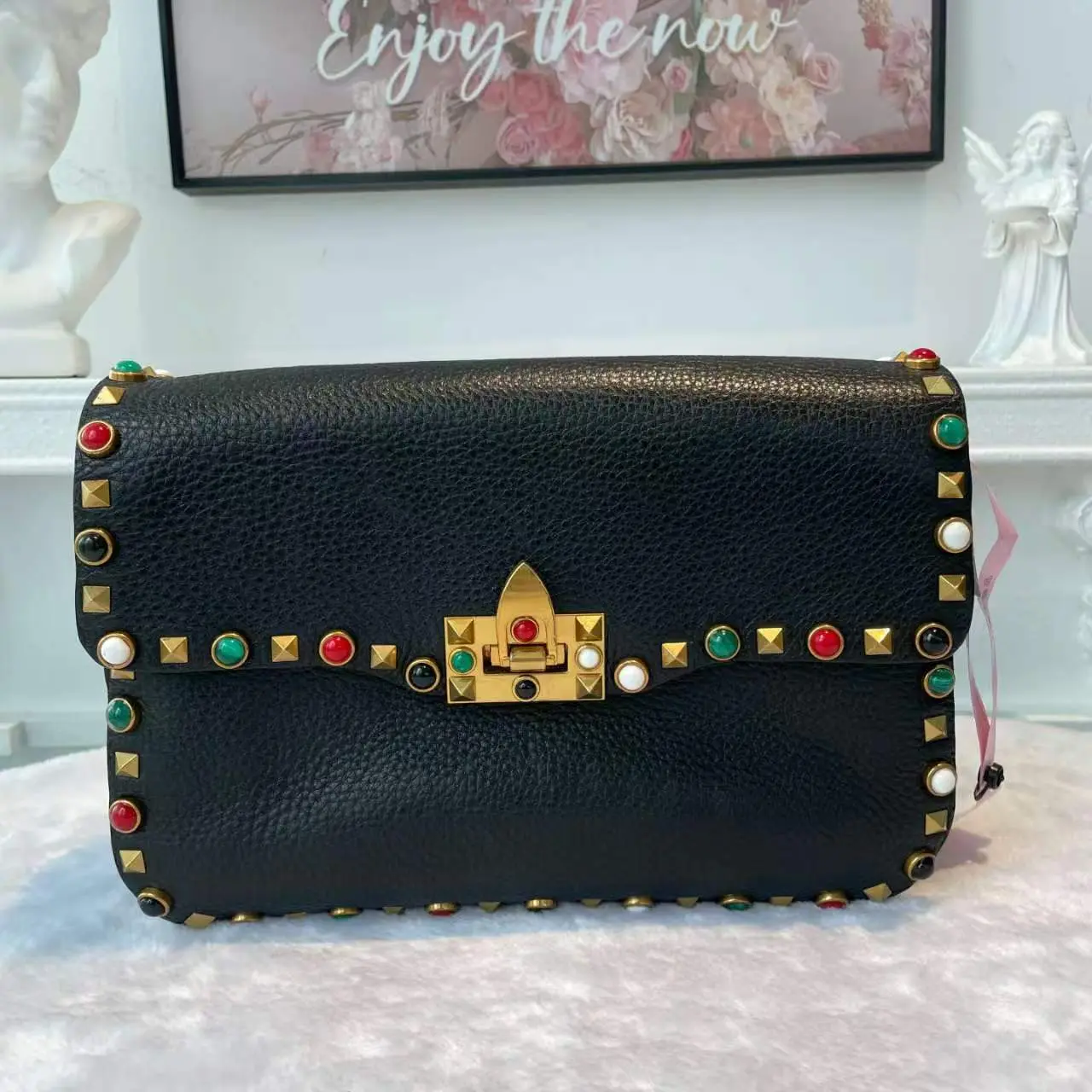 Pre-owned Valentino Rockstud LCY1804028 Calfskin Black Bag