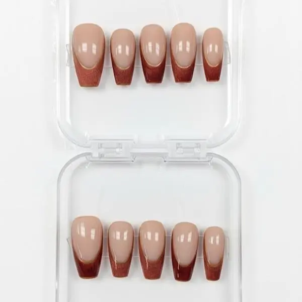 AK COSMETICS Press On Nails - Elegant Cateye Design for Instant Style Enhancement in Neutral and Deep Brown Shades
