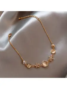 Gold Tone Star Moonstone Bracelet for Women, 24.5cm Adjustable Chain with Cubic Zirconia Accents, Dainty Delicate Opalite Star Bracelet, Hypoallergenic Elegant Everyday Jewelry for Birthday, Anniversary and Gifting