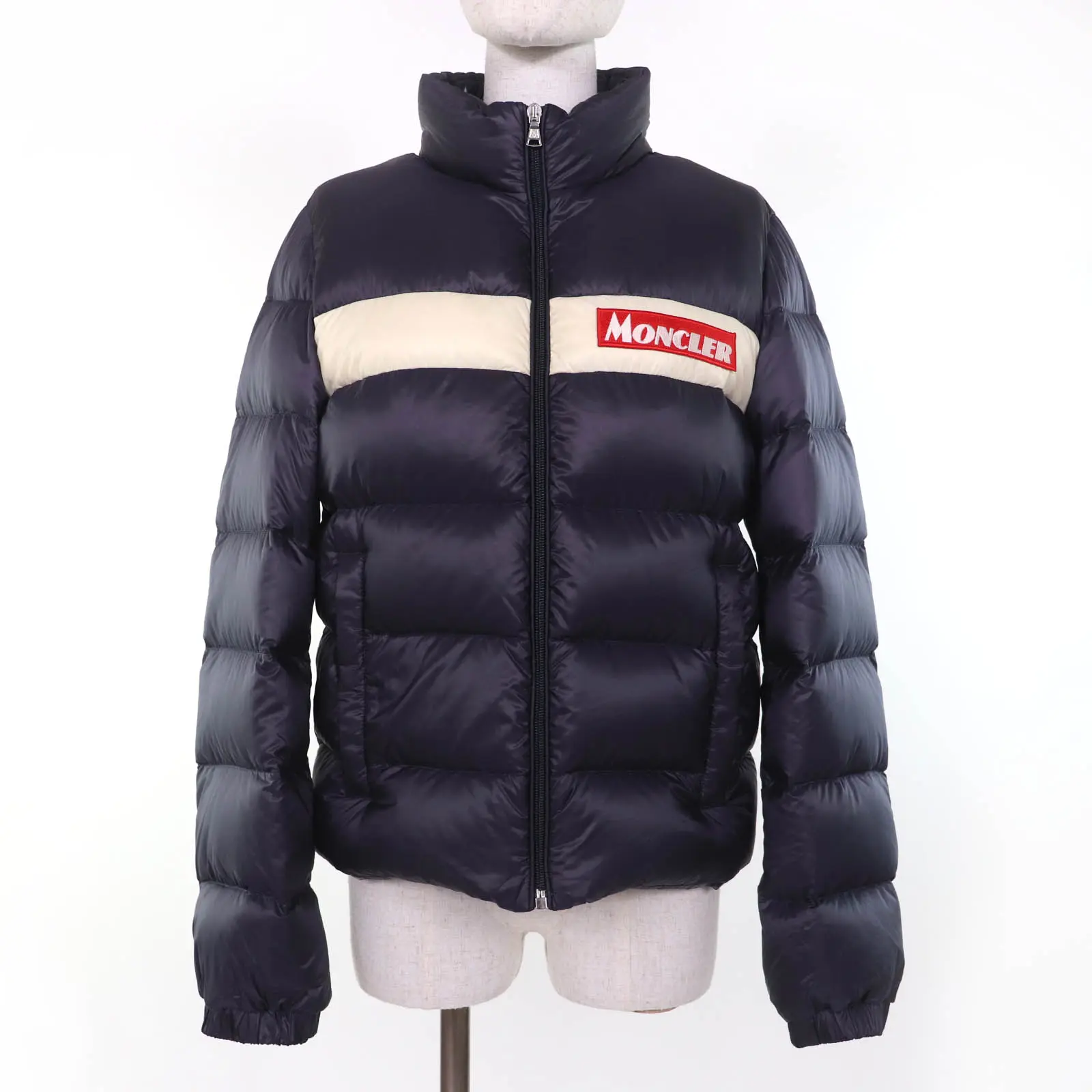 Pre-owned MONCLER Nylon Small Leather Goods SERVIERES Down Hooded Jacket
