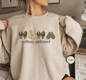 Military wife shirt, military girlfriend, deployment gift military gift veteran's day gift, proud army girlfriend
