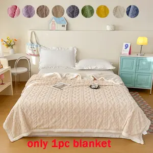1pc Taffeta Fleece Blanket, Thickened Warm Fleece Blanket Ultra-Warm Fluffy Lightweight Coverlet, Diamond Pattern Shearling Fleece Blanket, Soft Skin-Friendly All-Season Use, Multi-Functional Blanket