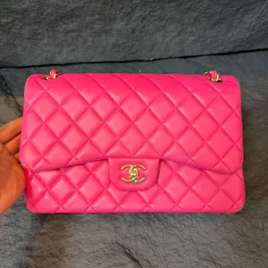 Pre-owned CHANEL jumbo pink gold hardware