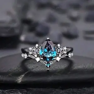 Gothic Black Gold Pear Shape Alexander Engagement Rings 2 Pieces, Unique Platinum Magic Black Flower Engagement Ring Set as Bridal Gift