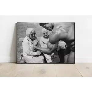 Arnold Schwarzenegger Training Black & White Vintage Retro Poster