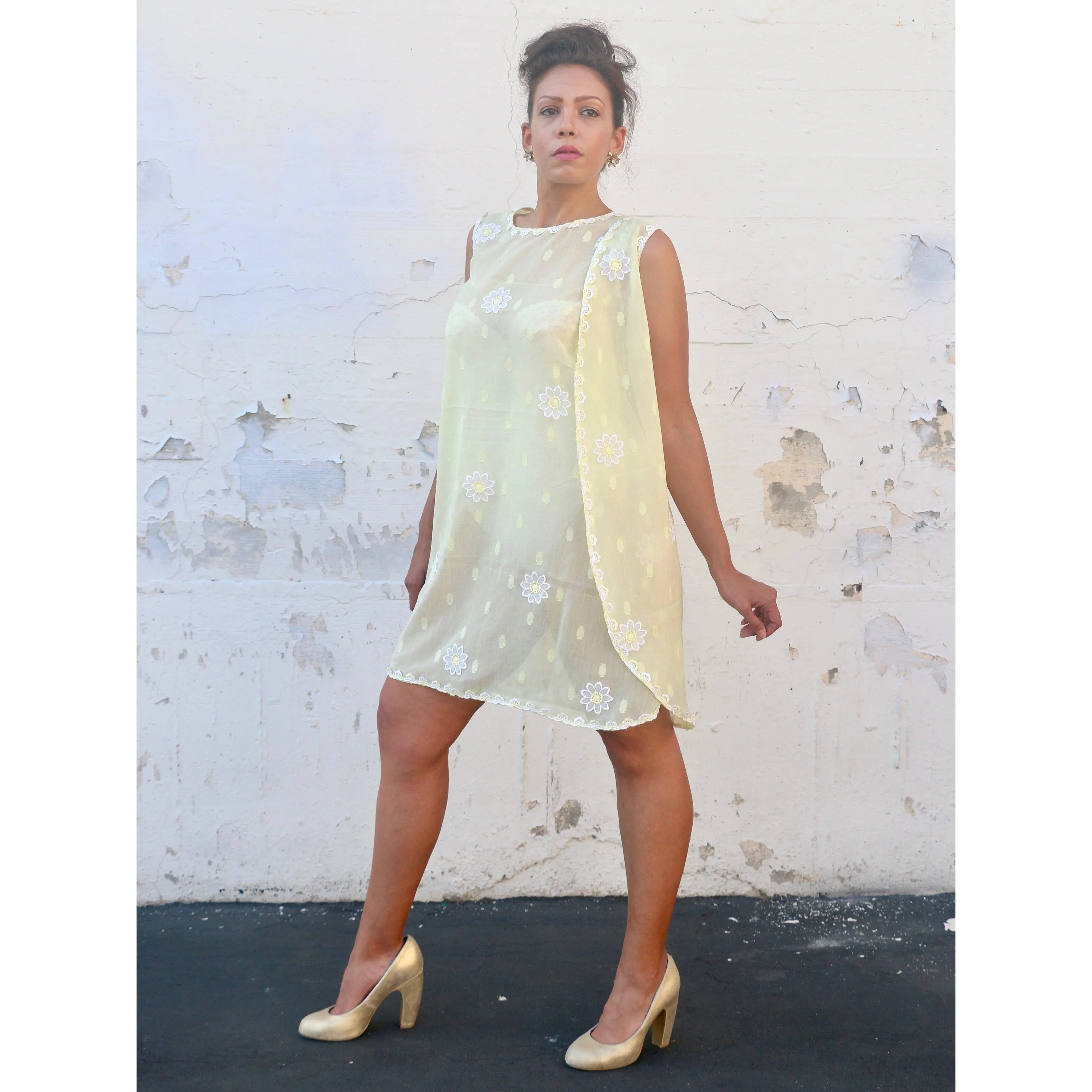 60S MOD INSPIRED PASTEL YELLOW THREE-WAY WRAP DRESS NIGHTGOWN LINGERIE