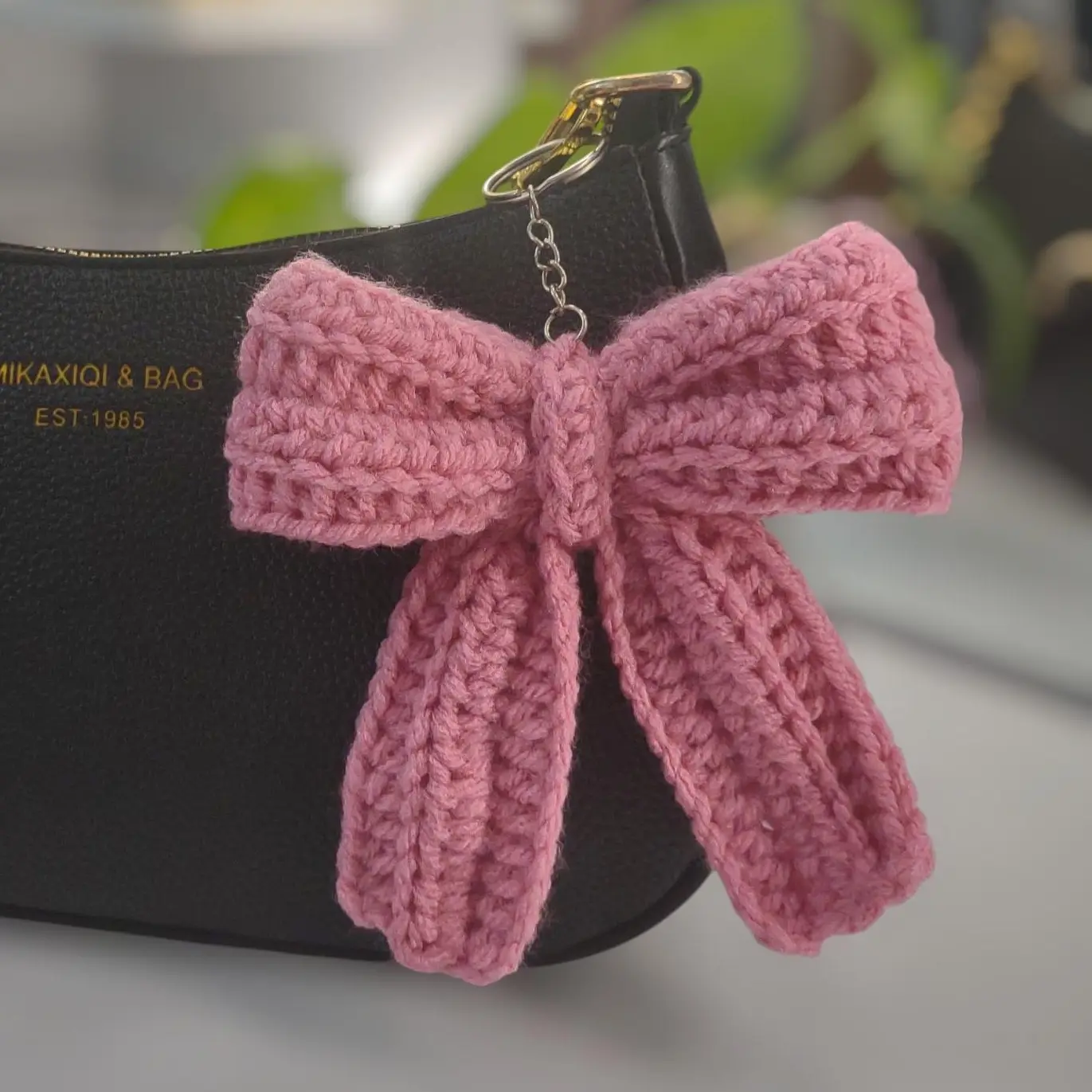 Crochet Bow Keychain Handmade Bow Charm Cute Key Bag or Backpack Accessory Lightweight Durable Sturdy Keyring for Keys Bags Backpack