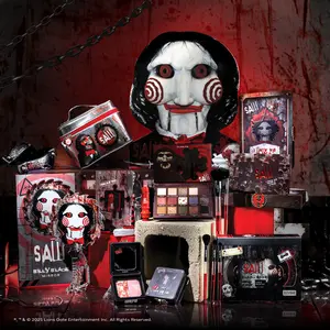 SAW x Glamlite Makeup Set