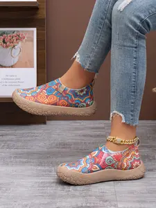 Women's New Fashion Colorful Ethnic Style All Over Print Slip-On Low-Top Loafers, Comfortable Thick Sole Casual Sports Shoes, Versatile and Stylish