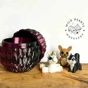 Wild Hearts Workshop Egg - Limited Edition with 3 Fidget Critters Including Ultra Rare Golden Gator & Limited Edition Ice Cream Kitty