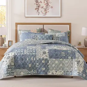 CASAAGUSTO Twin Quilt Set - 2 Pieces Patchwork Blue Quilt Bedding Set, Lightweight Twin Bedspread Coverlet, Reversible Floral Bed Cover for All Seasons (66"x92", 1 Quilt + 1 Pillow Sham)