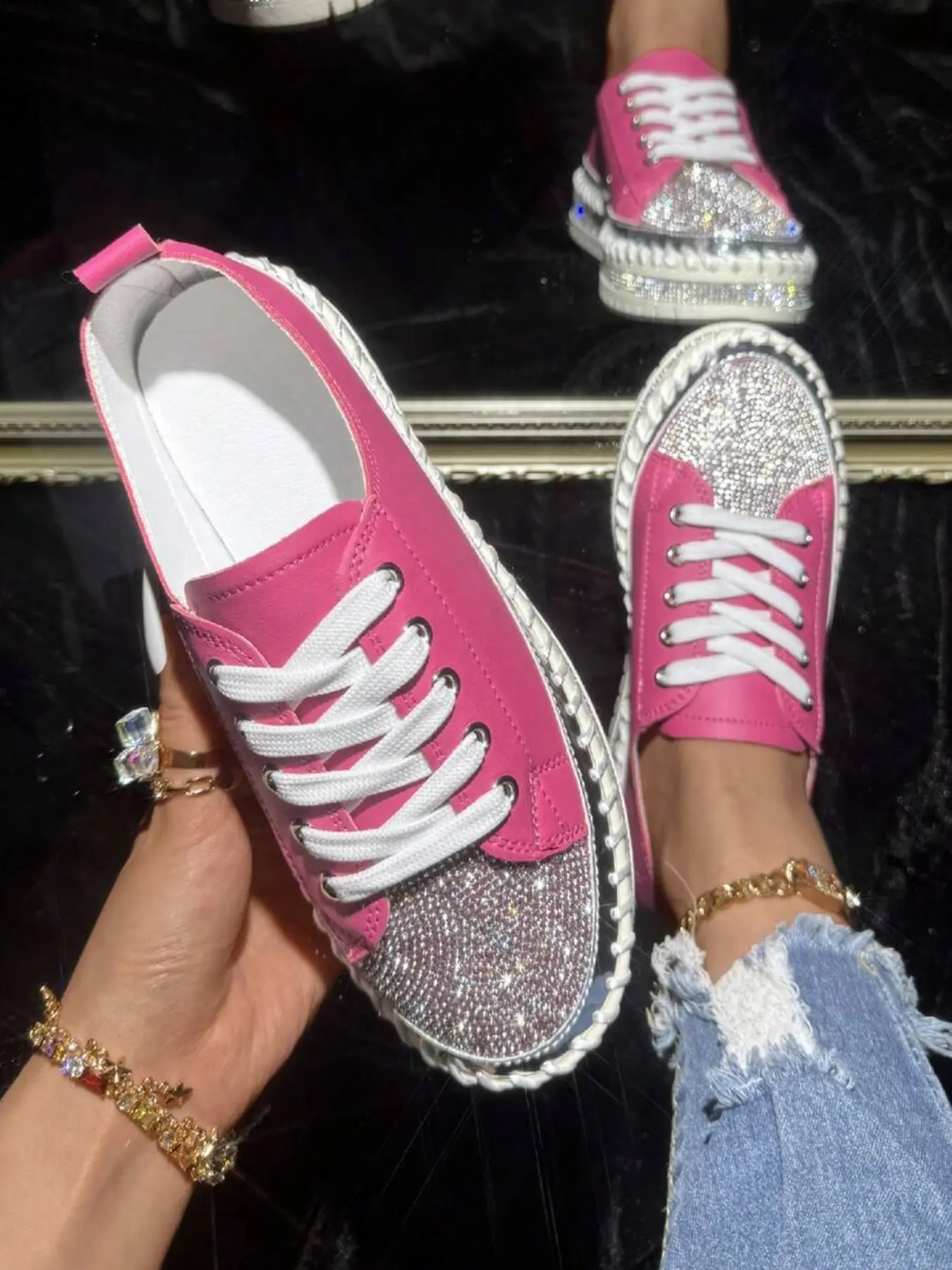 Women's Sequin Sneaker Sport Shoes, Trendy Sneakers, Footwear Sneakers, Multiple Colors Available, Sole Height Approximately 3 Cm, Fashion Casual Shoes for Daily Wear