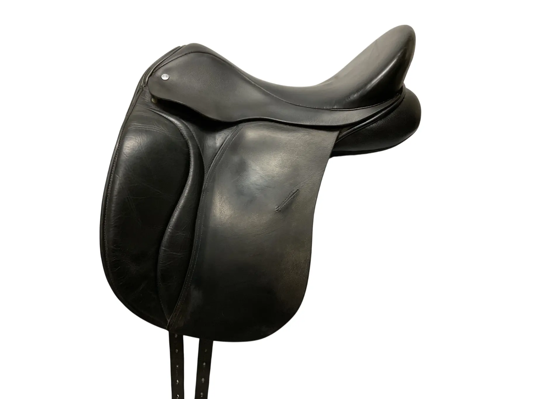 Used Dressage Saddle, 18" Moderately Deep Seat, Black Leather with Serge Lined Cushioned Panel and 2 1/2” Standard Depth Rear Gussets for Maximum Cushion, Medium Wide, Memel Leather, Serge Lined Panel, Standard Flap, Equestrian Use, Malleability, Tack