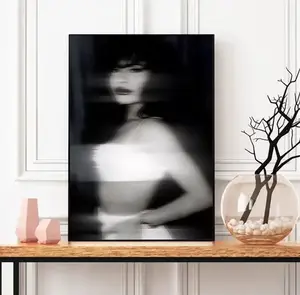 Selena Retro Style Poster, Vintage Latin Pop Music Wall Art (Unframed / Print Only)