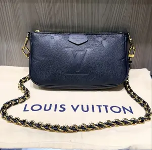 Pre-owned Louis Vuitton Black embossed supple grained cowhide leather. Crossbody Bags Empreinte Monogram Giant Accessories Small Pochette Only