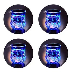 Father's Day Gift 2-4-6Pack Liquid Activated LED Flash Crystal Drink Set, Multicolor Water-Activated Auto-Light-Up Glowing Plastic Tumblers for Bar Party Decor, Festive Gift for Christmas Thanksgiving (Plastic Construction）Decorative Light-Up Cup
