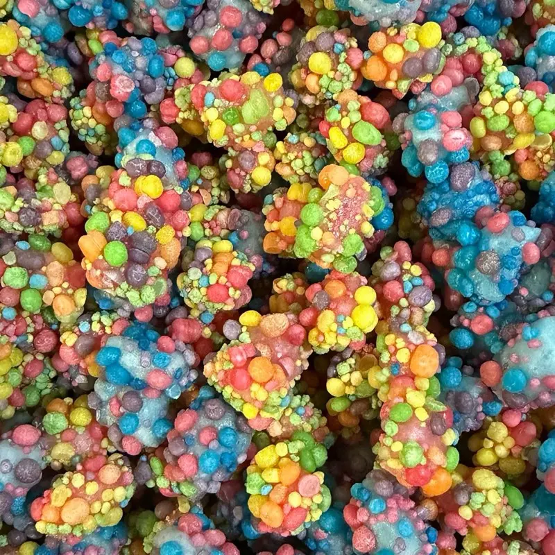 Candy clusters bursting with bold fruity flavor, an irresistible airy crunch and a sweet bite snack