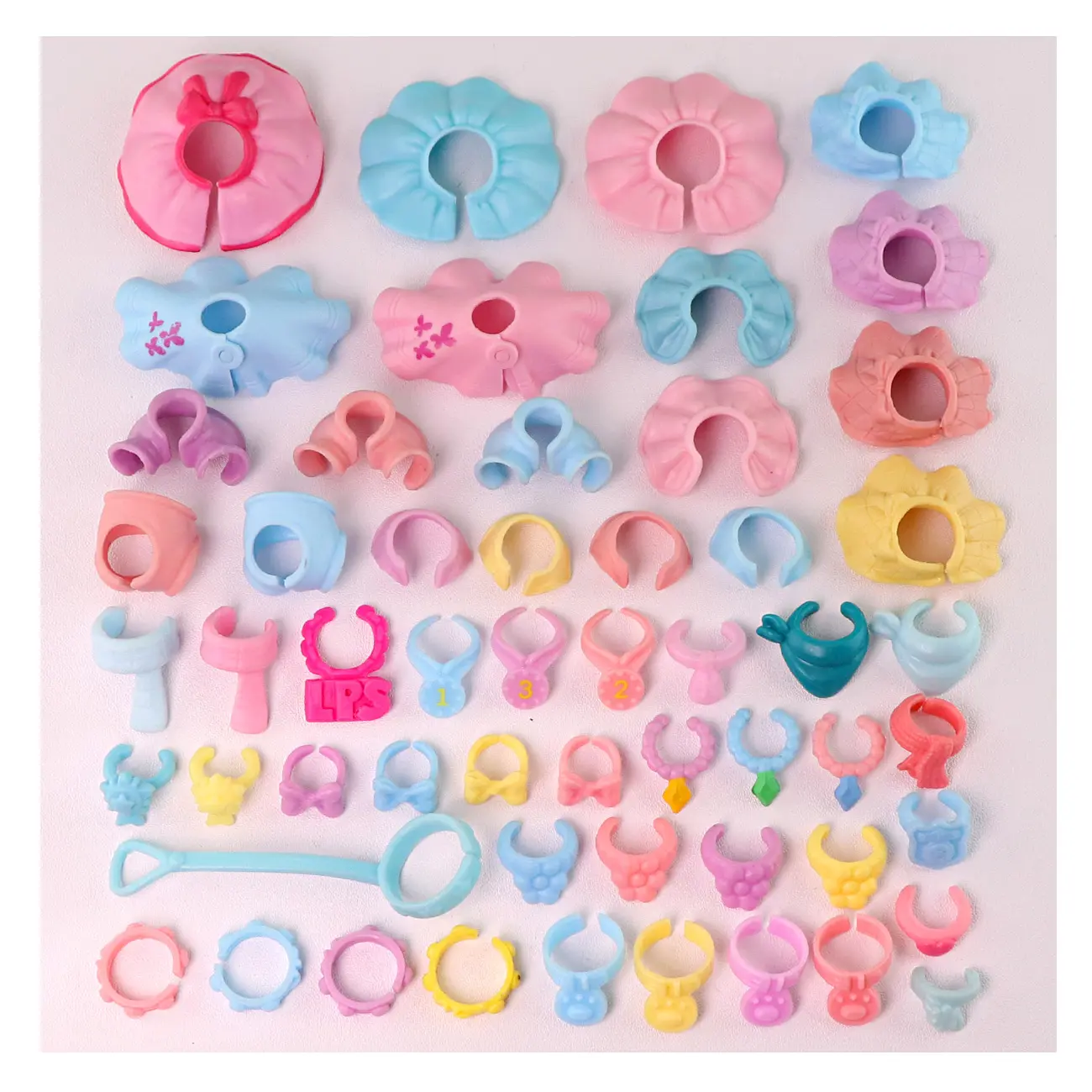 15 Pcs Mini Plastic Collar Jacket Skirt Accessories Set for Action bobble-head Mini Shorthair Cat Dashchund Husky Kitten Bunny Great Dane Pet Toys(B32+B36)