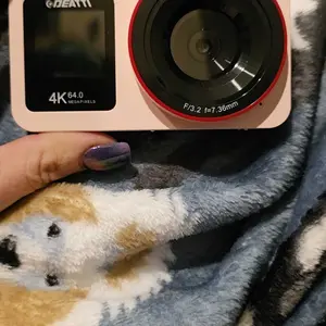 Deatti 4K Digital Camera, 1 Count 64MP Auto FocusDigital Camera,junior camera  Compact & Portable Camerawith 64G Memory Card & Battery,Compact 4K Digital Camera with Accessories Gifts for kids Black Flash