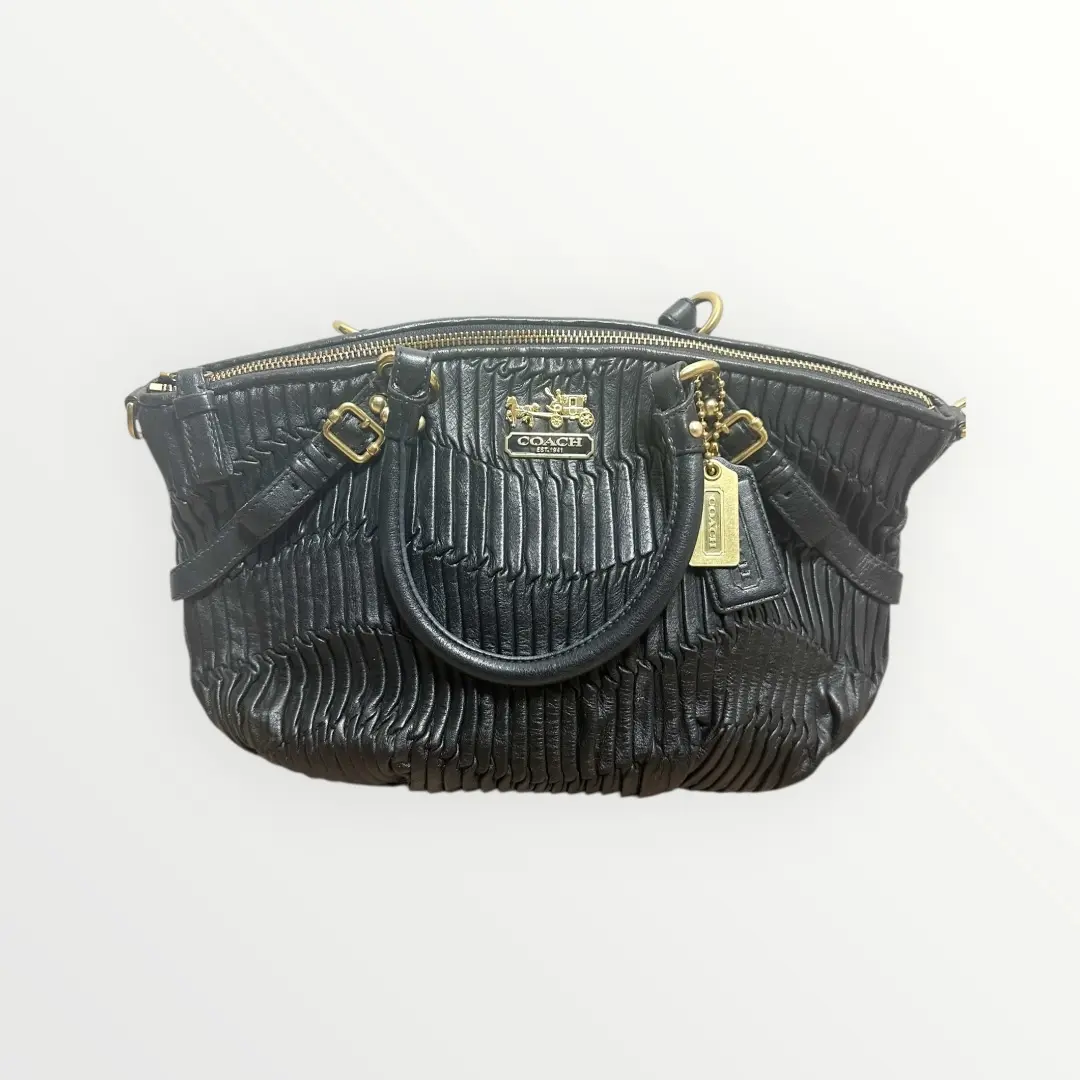 Pre-owned coach Material: Leather Shoulder Bags Black Shoulder Bag