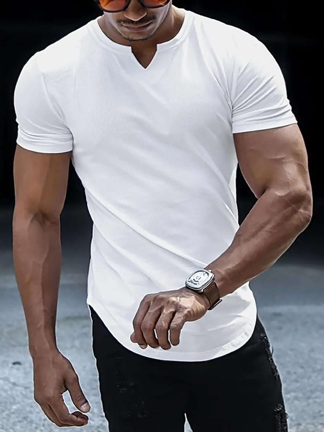 Men's Regular Fit Solid Notched Neck Tee, Casual Short Sleeve T-Shirt for Summer, Men's Top for Daily Wear