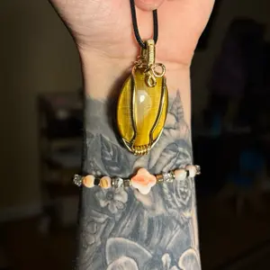 Tigers eye wire wrap