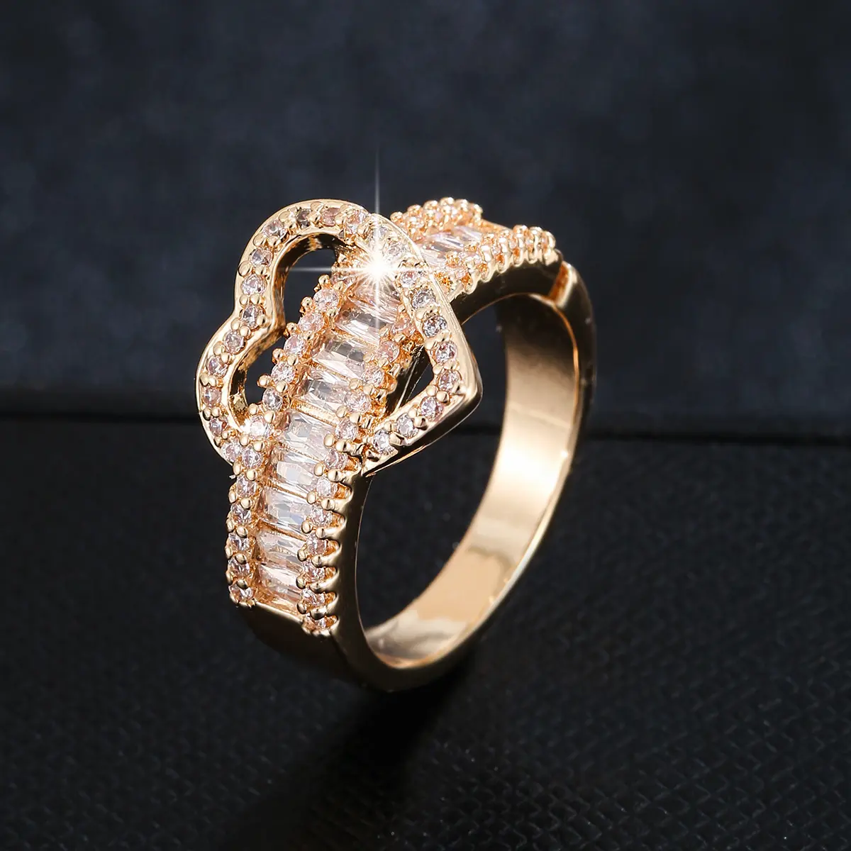 Gold Heart Motif Open Ring with Zircon, Sophisticated Adjustable Jewelry for Women, Everyday Fashion, Non-Piercing Rings, Ornate Heart Motif Rings