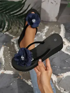 Women's Thick Sole Sandals, Arch Support, Soft Cushioned Heel, Summer Rhinestone Rose Flower, Beachside Fashion, Comfortable Slippers