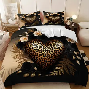 Bedding Set - 3pcs Black and Gold Leopard Print Heart and Floral Down Comforter Set (1 comforter cover + 2 pillowcases, filling not included) A perfect gift for family and friends, soft and comfortable, suitable for family bedrooms and guest rooms.