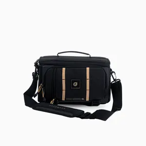 RoadRunner | 6L Shoulder Bag