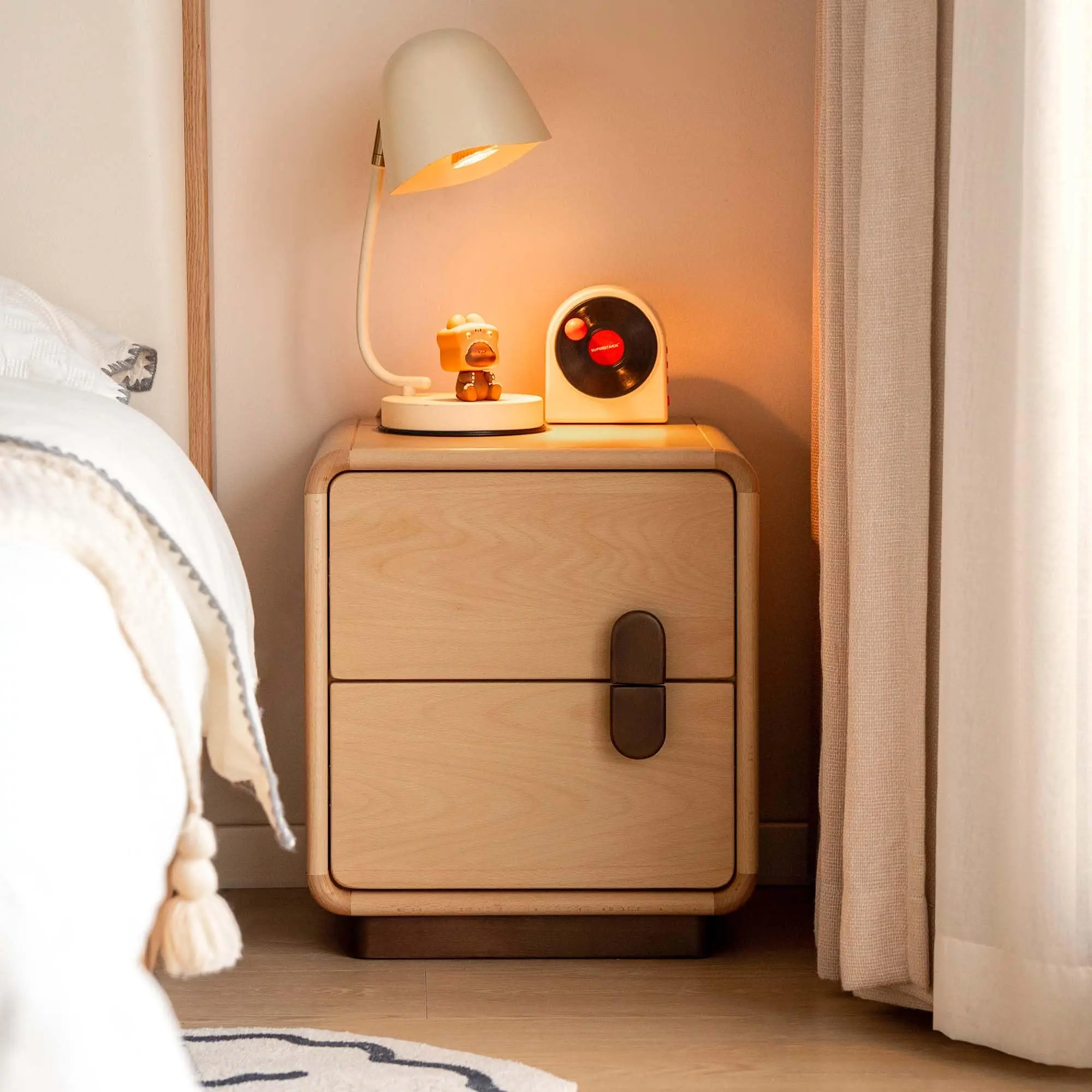 YESWOOD 100% Solid Wood Nightstand, 2-Drawer Small Cute Bedside Table, Low-Profile Floor Standing End Table with Rounded Corners, Natural Wood Nightstand for Bedroom, Study