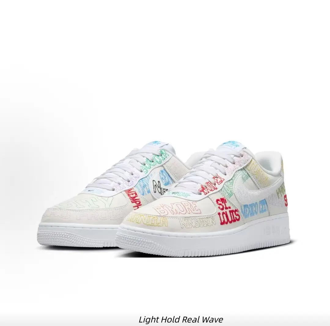Unisex White Leather Low Top Sneakers All Over Multicolor City Letter Graffiti Print White Non-Slip Grooved Outsole Lightweight Daily Street Walking Trainers