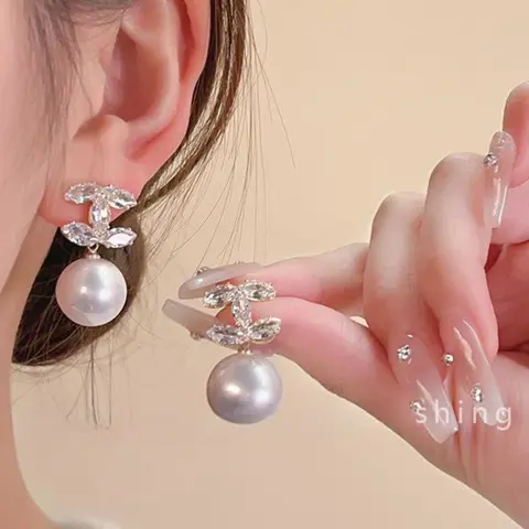 Elegant Zircon Leaf Pearl Drop Earrings Set, Light Luxury Design, Perfect for Commuting and Dates, Stylish Jewelry for Women