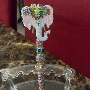	Luxury Floral Elephant Rhinestone Refillable Pen