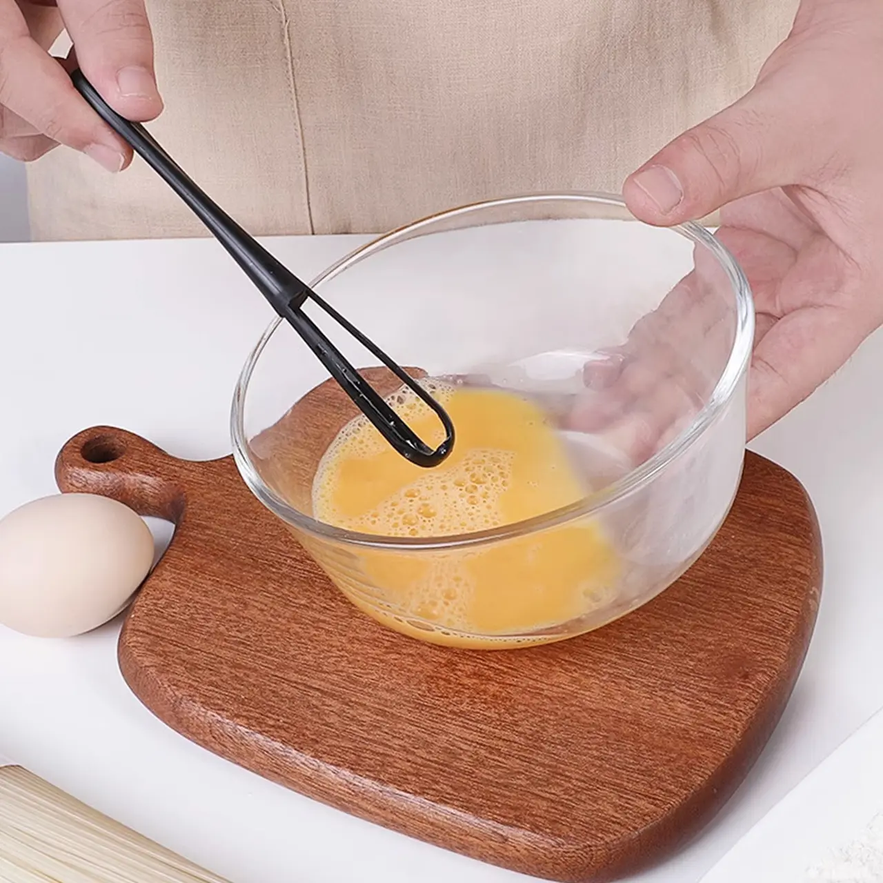 Manual Egg Beater Mixer, Dual-Head Handheld Kitchen Whisk for Cream Eggs, Multi-Purpose Stirring Rod for Home Baking Enthusiasts