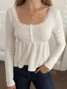 Women's Y2K Lace Patchwork Square Neck Long Sleeve Striped A-Line Vintage T-Shirt, Fall Winter Fashion Casual Top for Women