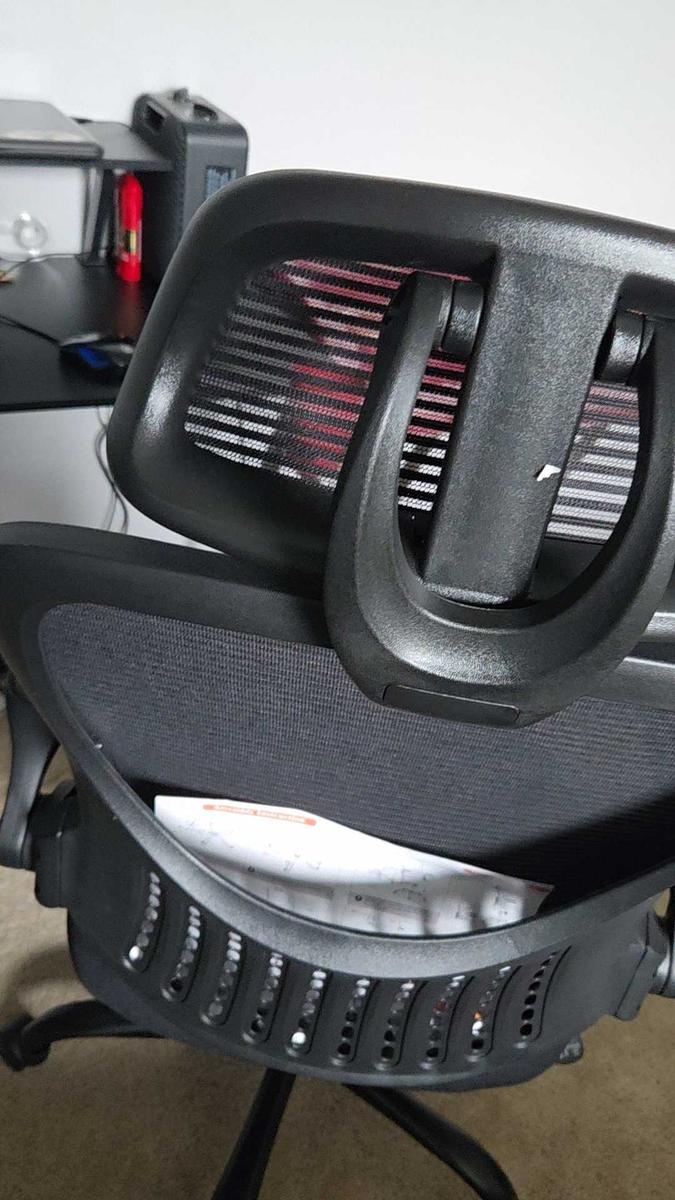 Item: Black - Rotatable Armrests