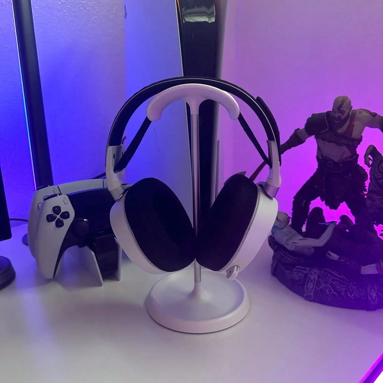 Headphone Stand Metal Desktop Holder, Compact Detachable Hanging Rack, Display Shelf for Headphones, Durable and Stylish Design, Aesthetic