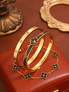 High Quality Stainless Steel Golden Women Fashion Bracelet Set, Non-Fading Hypoallergenic Birthday Gift, Trendy Style for Ladies