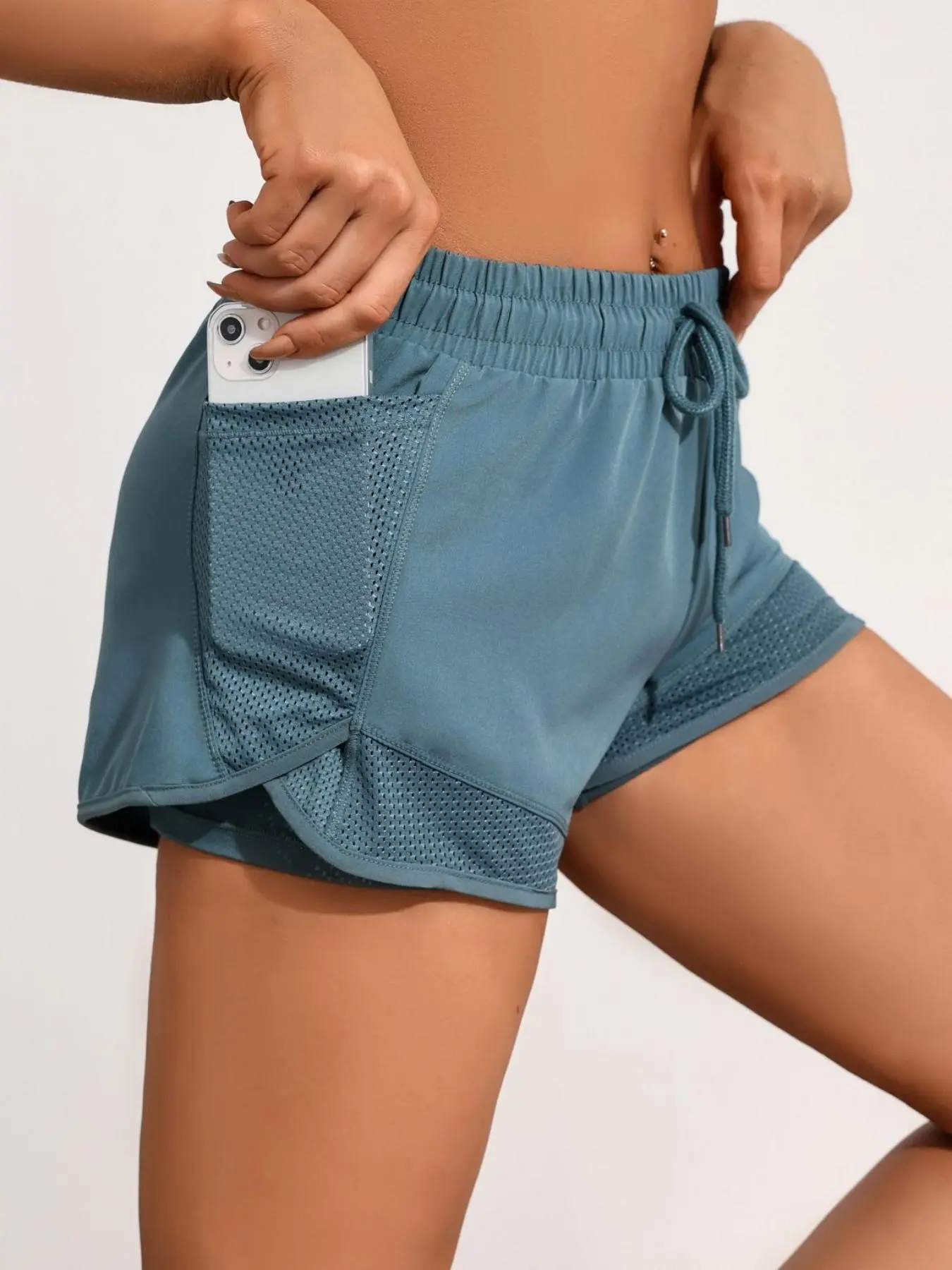Women's Solid Color Pocket Gym Shorts, Activewear Shorts, Breathable Comfortable Gym Shorts, Ladies Sportswear for Gym Workout Running, Womenswear, Swimmingtrunks, Summer Swim Bottoms, Pockets Swimming Shorts, Shorts with Pockets