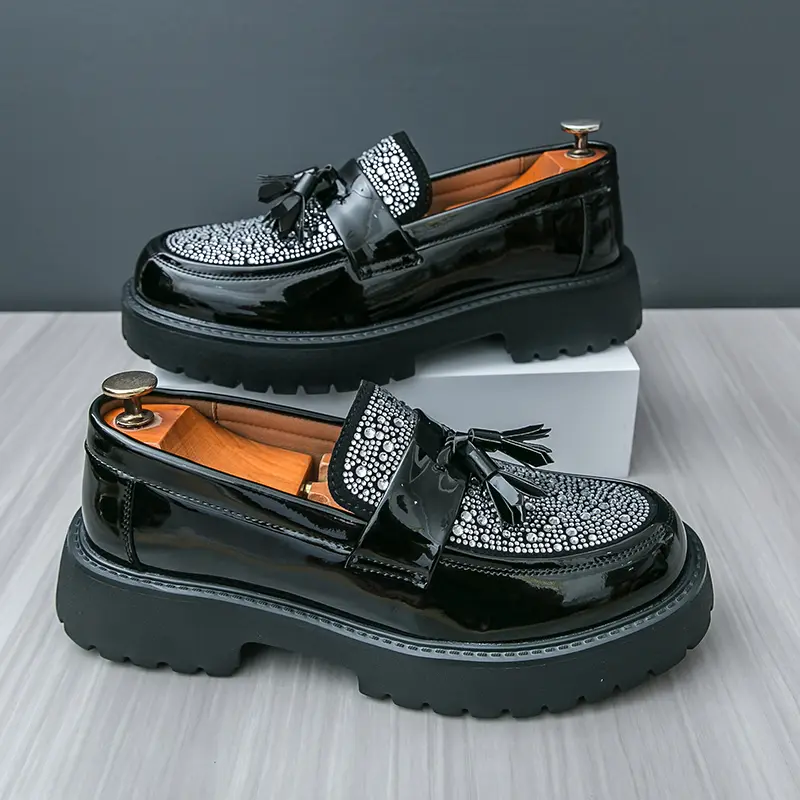 Men's winter Fashionable Casual Tassel Decor PU Leather Slip-on Shoes, Men's Shoes, Office Shoes, Tassel Loafers Men, Simple Design Elegant Plain Round Toe Loafers, Business Style Temperament Flats for Daily Wear,Work Shoes Boy Footwear Slipon campingesse