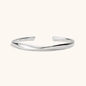 Möbius Fine Cuff