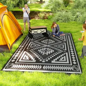 Reversible Outdoor Waterproof Plastic Straw Rug with Carry Bag, 9' x 18' Black & Gray Square Patchwork for Camping, Picnic