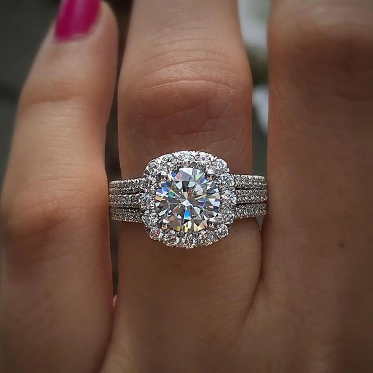 Elegant Women's Ring, sparkling rings for women,accessories adults, funky unique accessories ,promise rings for gf, engagement rings, accessories for women, Suitable for parties,Christmas and Halloween,festivals, gifting, and daily wear