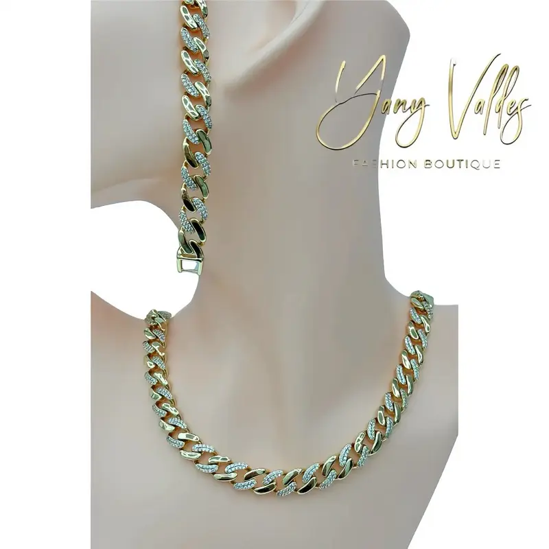 Cuban Chain Set 8mm  Clean and bold everyday style
